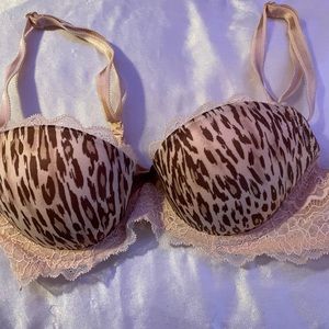 Victoria’s Secret leopard print 32b light push up bra